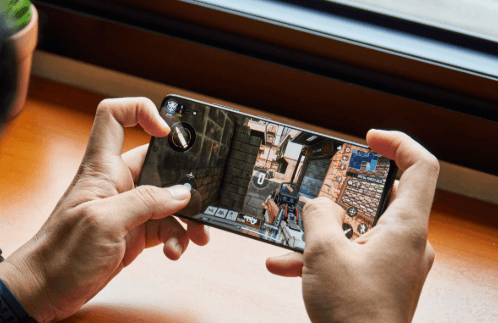 How instant game pages adapt to mobile users in India